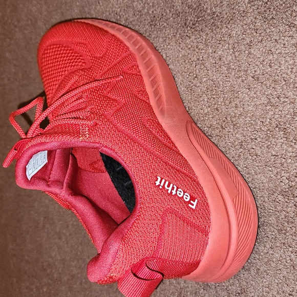 Feethit Red Sneakers - Picture 8 of 10